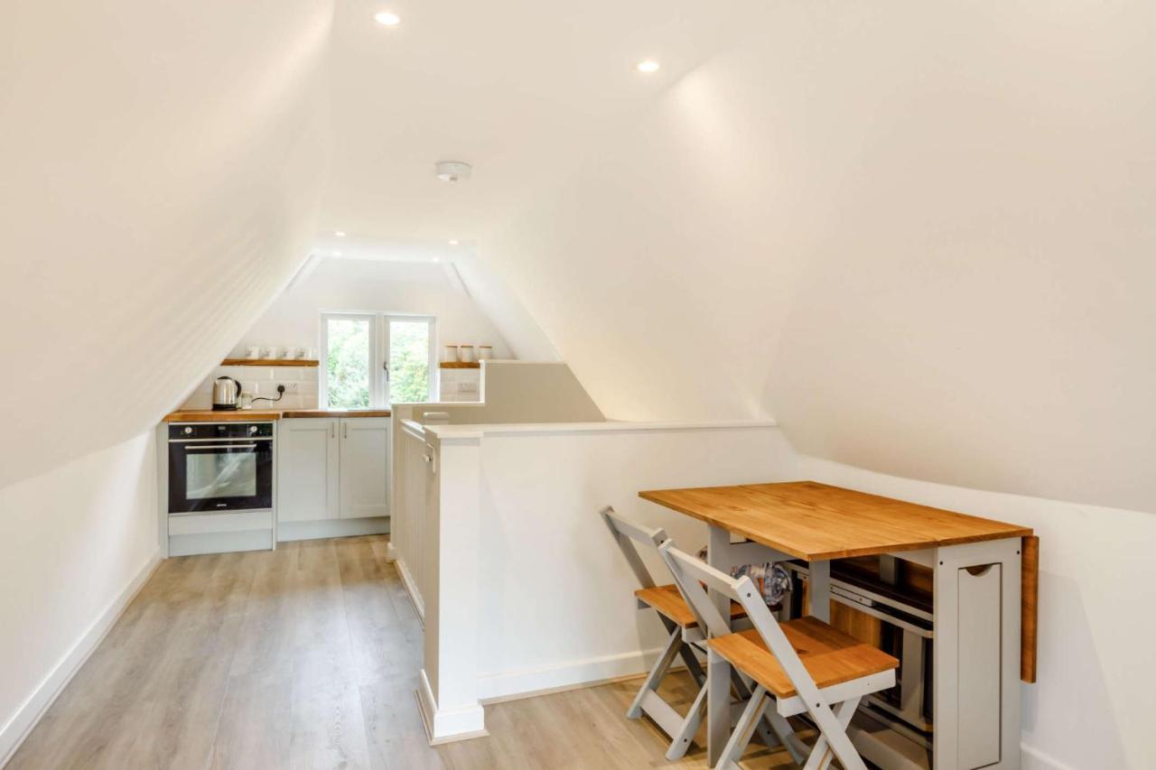 Little Thatch Lovely 2-Bed Converted Workshop Near Weymouth Radipole Eksteriør billede