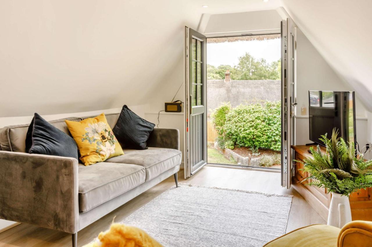 Little Thatch Lovely 2-Bed Converted Workshop Near Weymouth Radipole Eksteriør billede